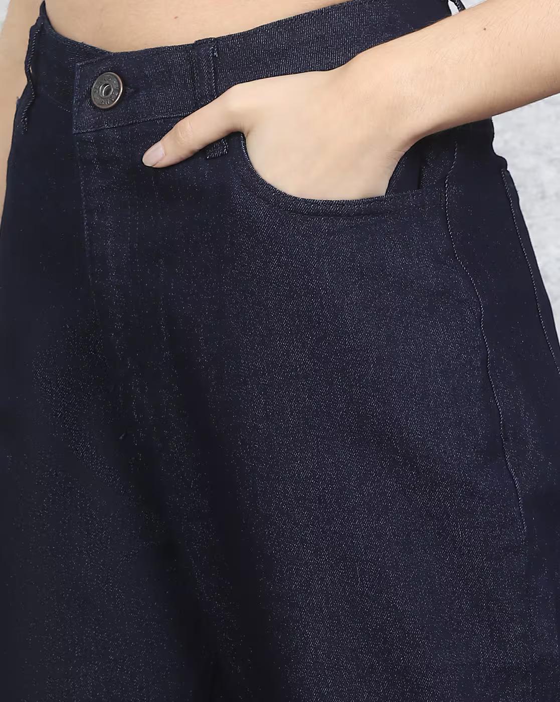 Shein Women Full Length Fly With Button Closure Clean Wash Jeans