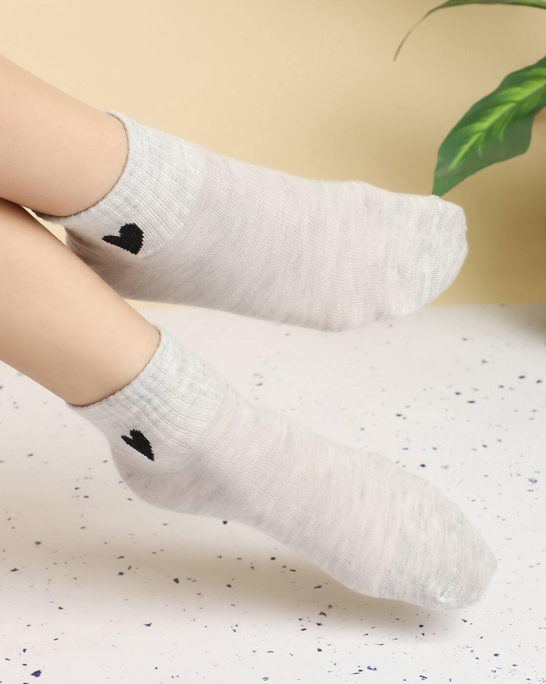 Shein Women 3 Pairs Of Heart Print Everyday Socks