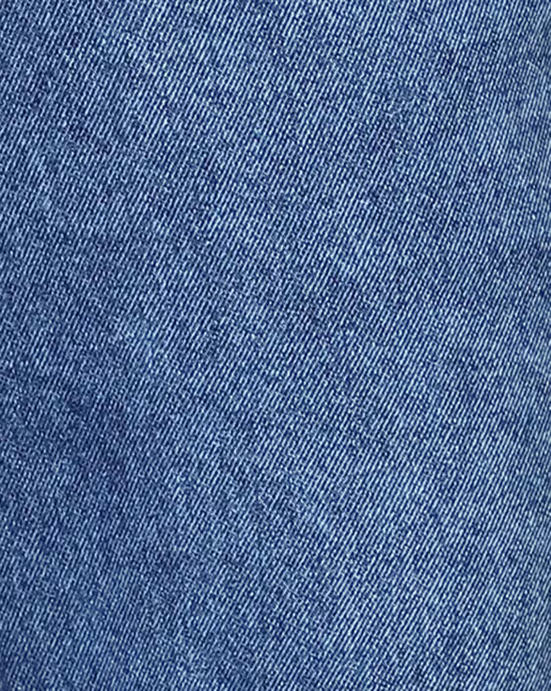 Shein Women Full Length Fly With Button Closure Stone Wash Jeans