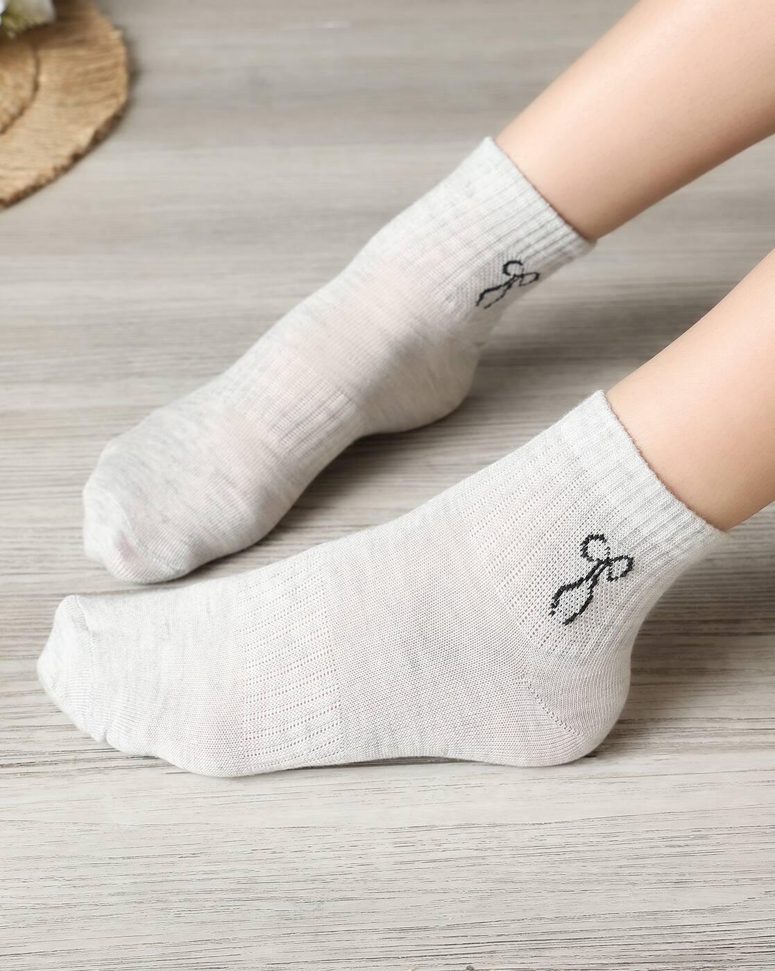 Shein Women 3 Pairs Of Bow Print Everyday Socks