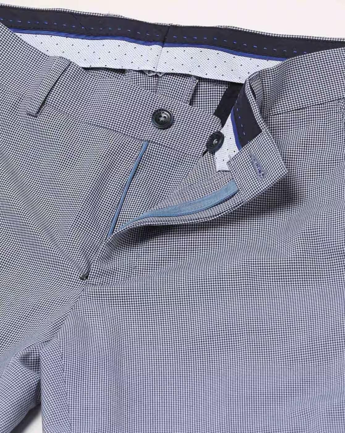 Men Slim Fit Flat-Front Trousers