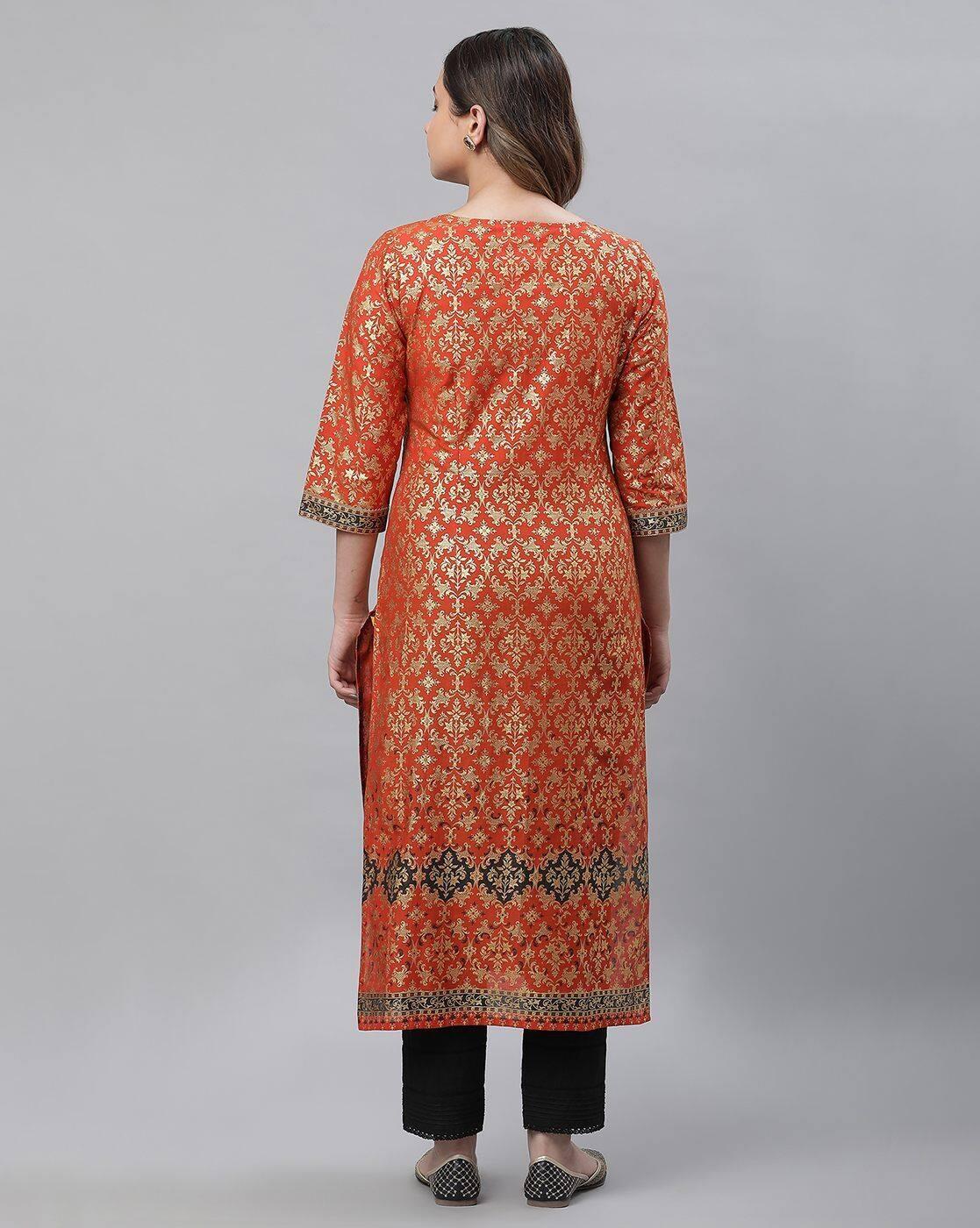 Women Floral Print Regular Fit Straight Kurta