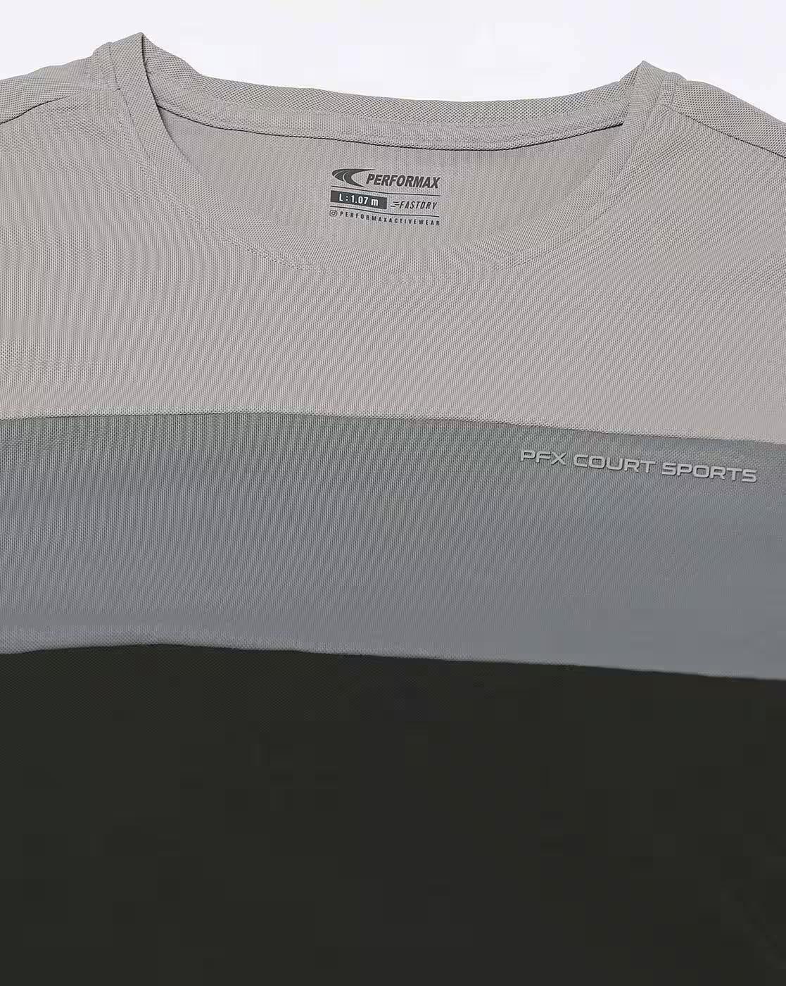 Men Colourblock Regular Fit Crew-Neck T-Shirt