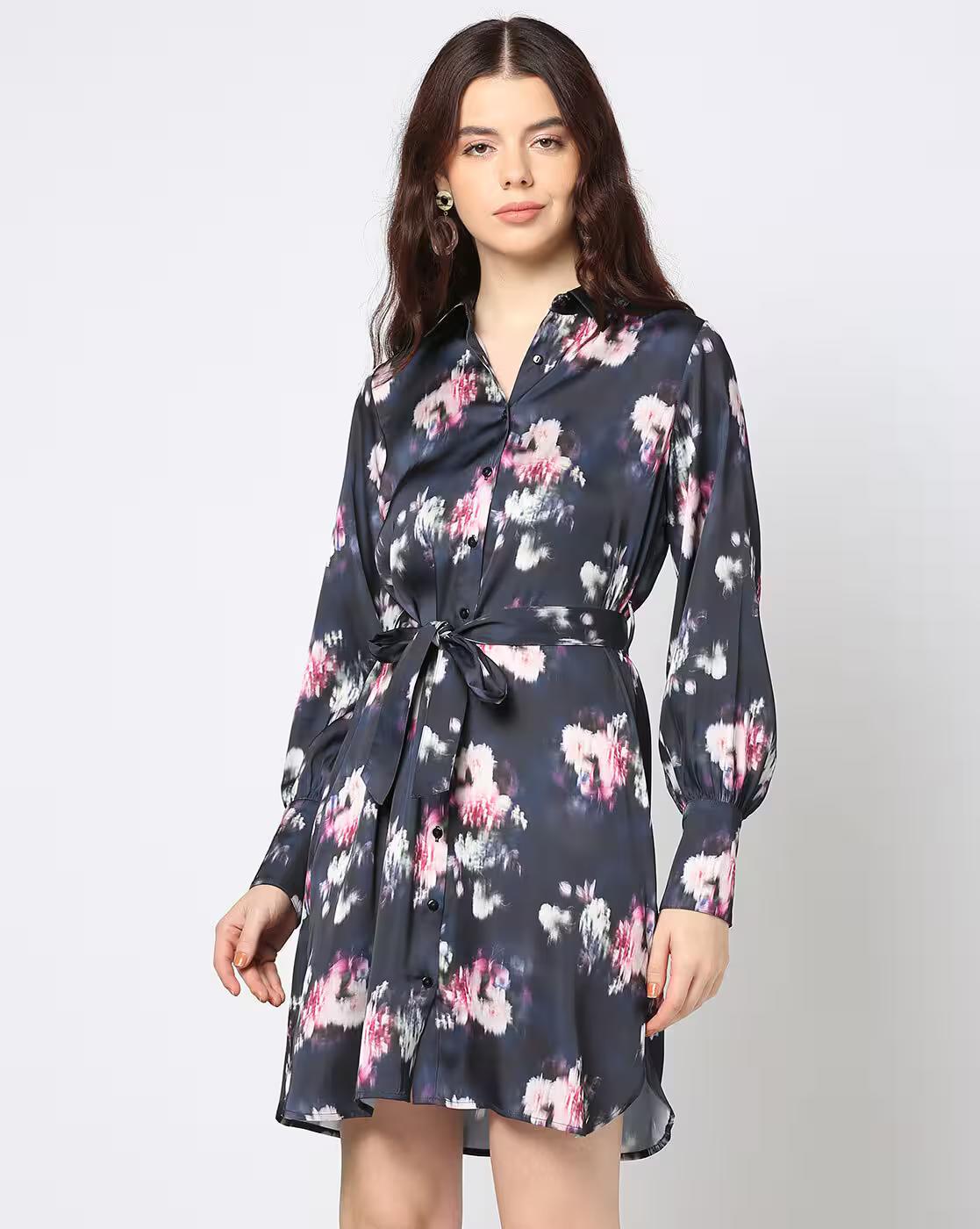 Women Printed Relaxed Fit Shirt Dress with Belt