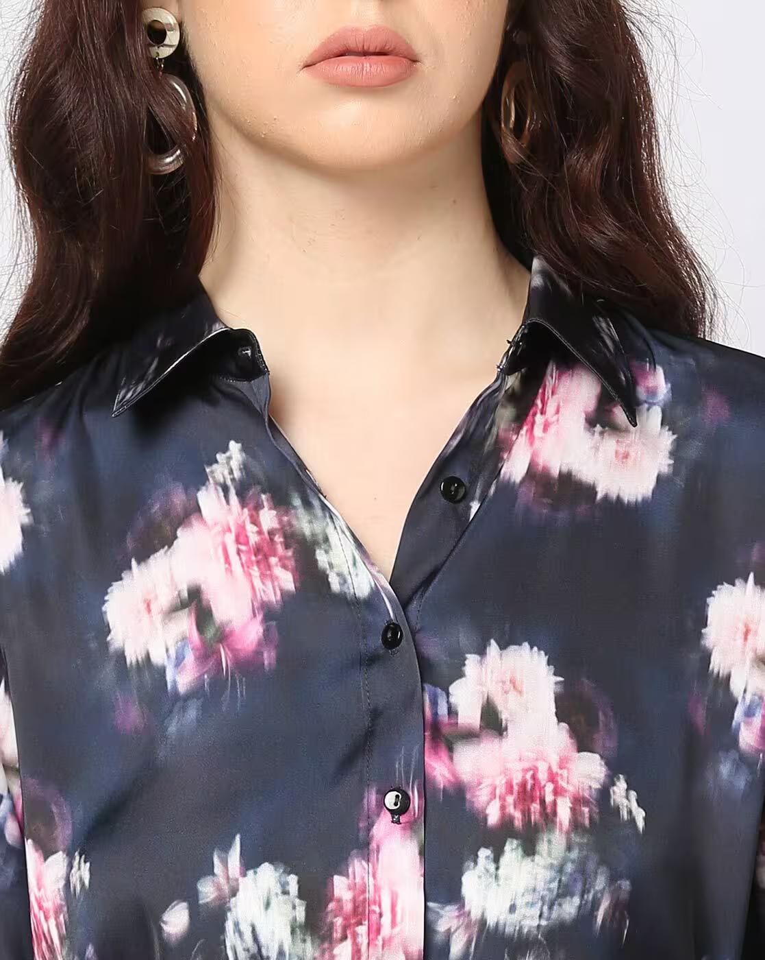 Women Printed Relaxed Fit Shirt Dress with Belt