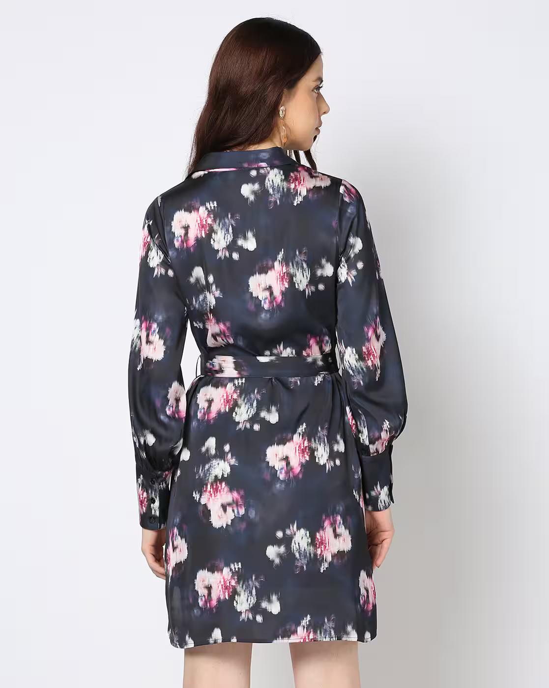 Women Printed Relaxed Fit Shirt Dress with Belt