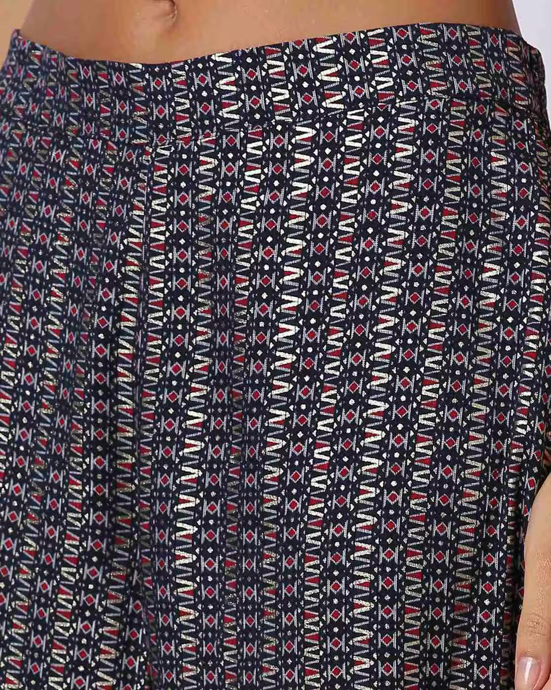 Women Printed Straight Kurta & Salwar Set