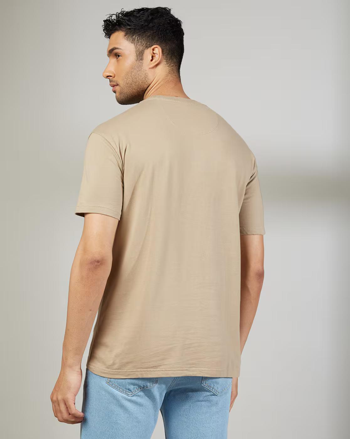 Men Graphic Print Relaxed Fit Crew-Neck T-Shirt