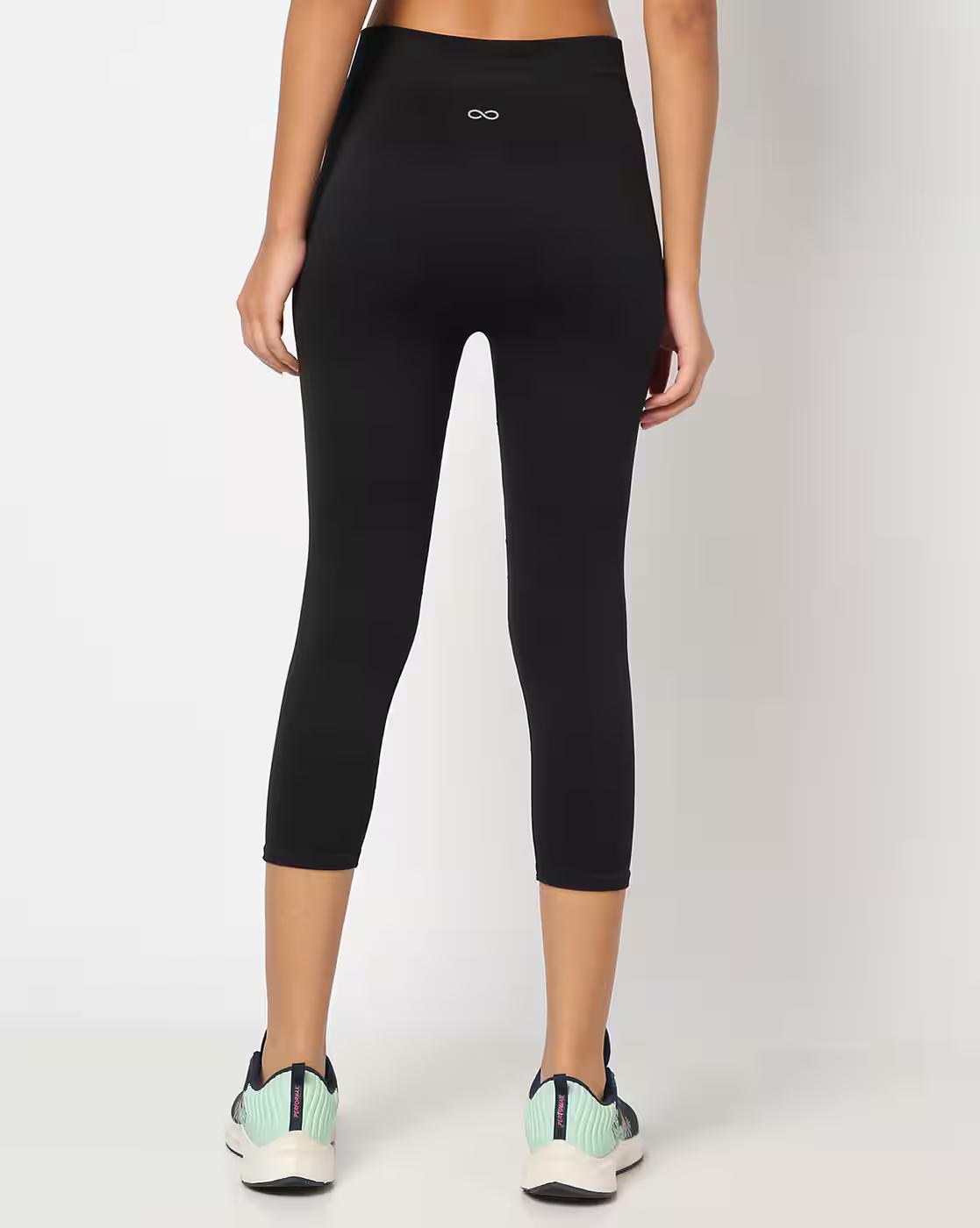 Women Ribbed Training Cropped Leggings