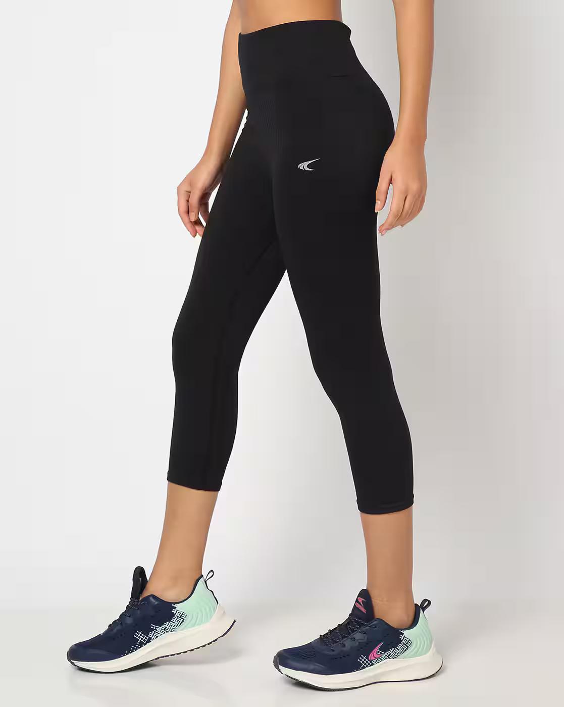 Women Ribbed Training Cropped Leggings