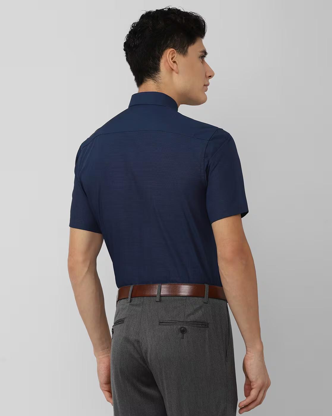 Men Slim Fit Shirt with Patch Pocket