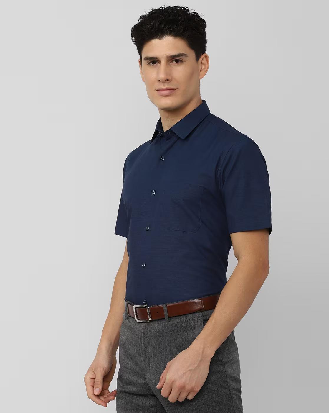 Men Slim Fit Shirt with Patch Pocket