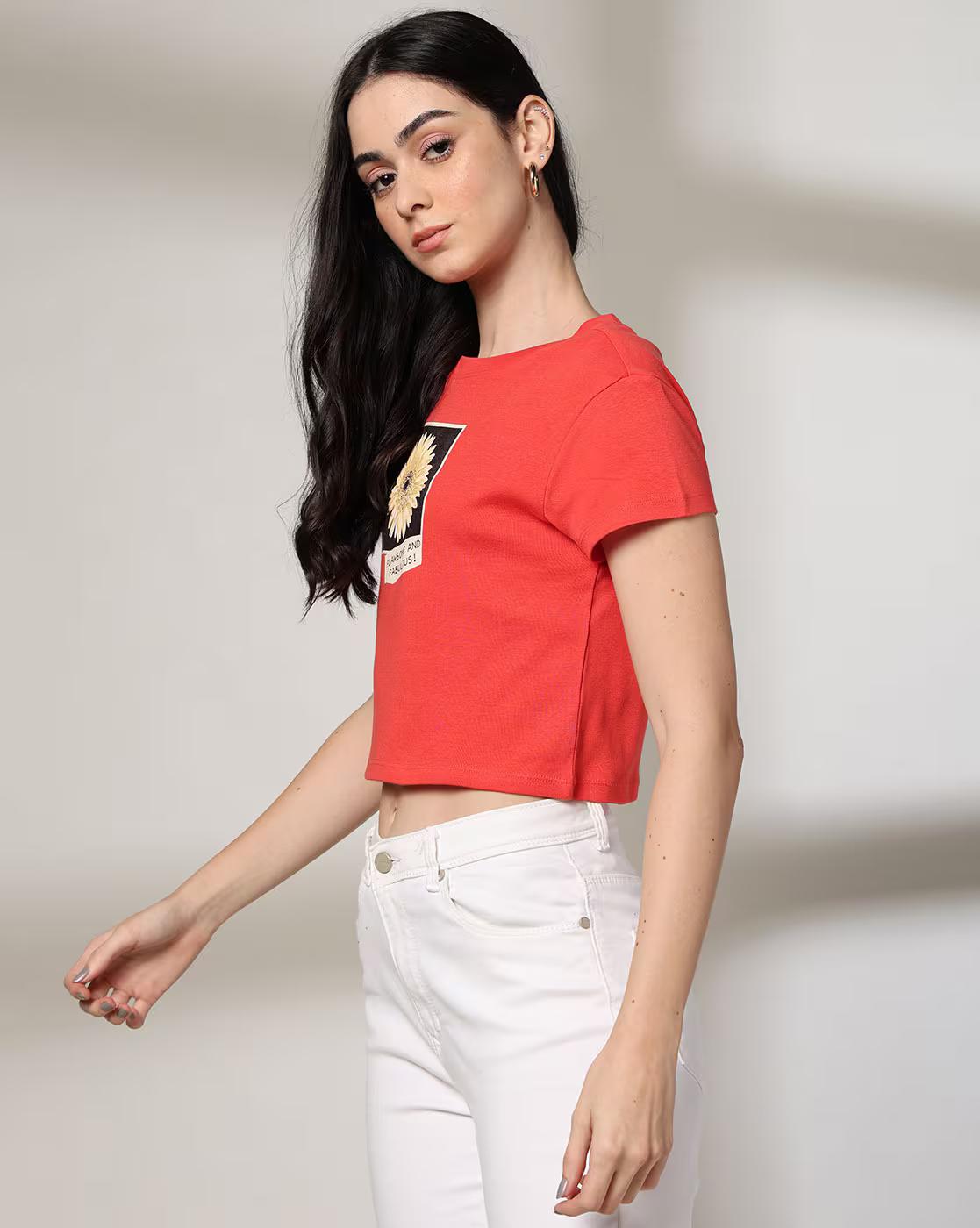 Women Floral Print Fitted Crew-Neck T-Shirt