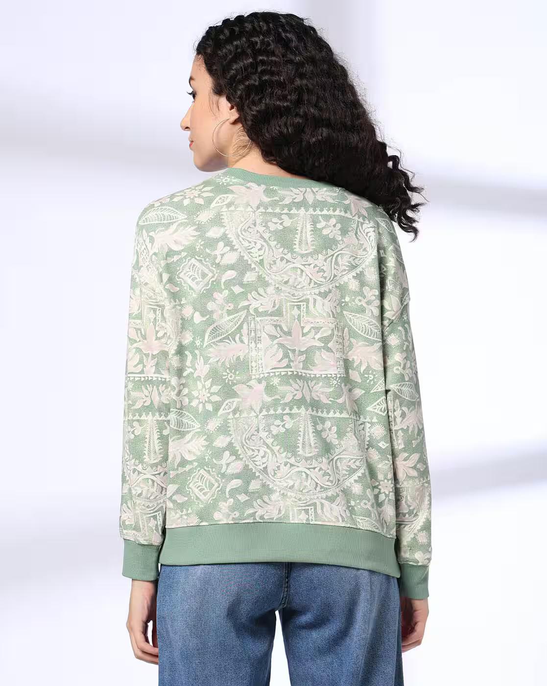 Women Leaf Print Boxy Fit Crew-Neck Sweatshirt