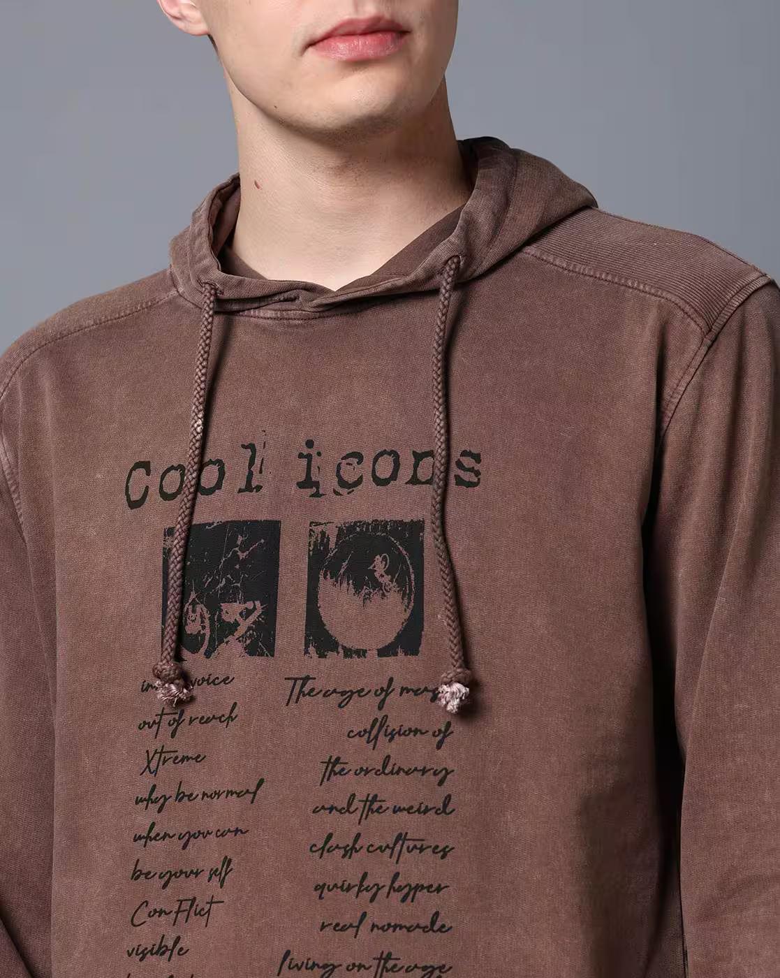 Men Printed Slim Fit Hoodie