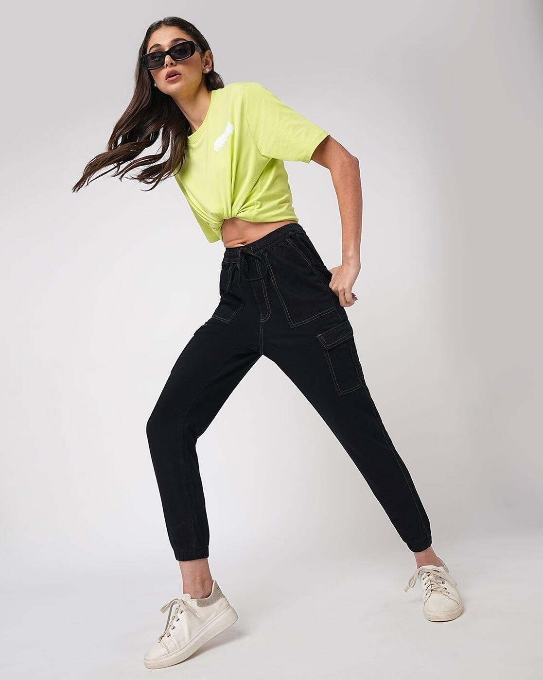 Women High-Rise Relaxed Fit Cargo Pants