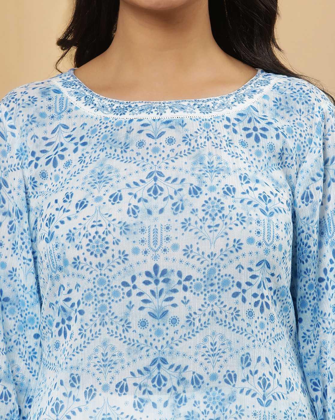 Women Floral Print Boat-Neck Straight Kurta