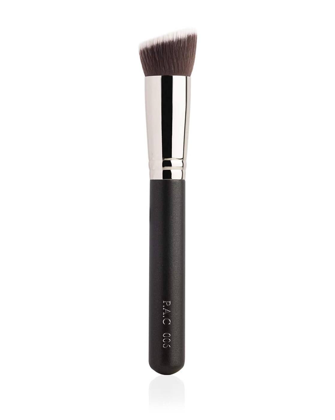 Foundation Application Brush 006 Flat Angular Densely ked Soft Bristles for Smooth Blending