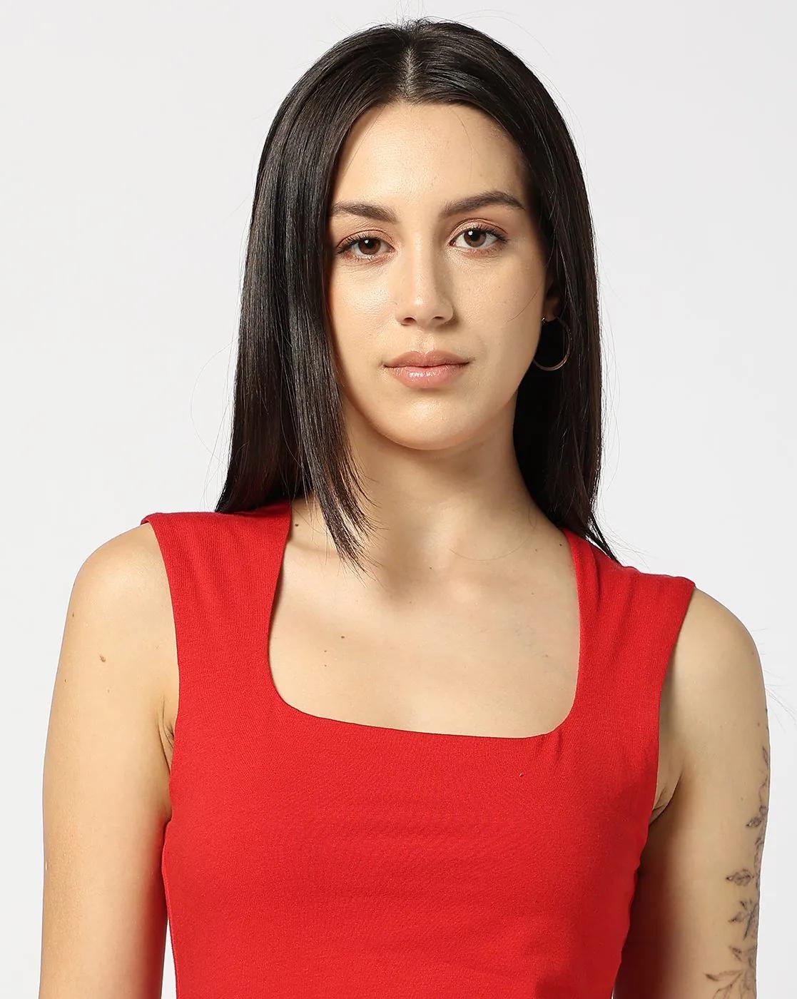 Solid Slim Fit Square-Neck Sleeveless Tank Top