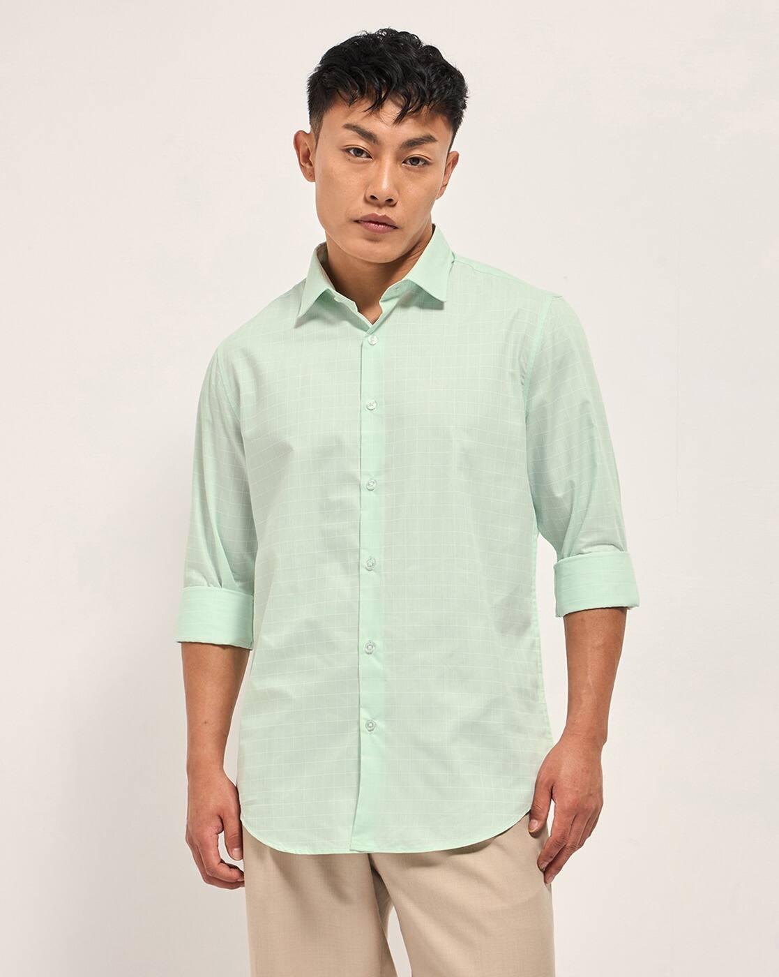 Men Tailored Fit Spread-Collar Shirt