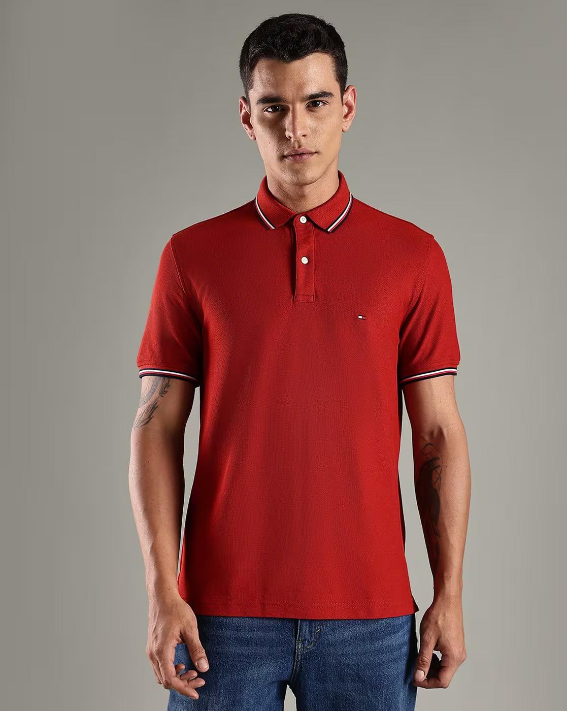 Men Regular Fit Polo T-Shirt with Contrast Tipping