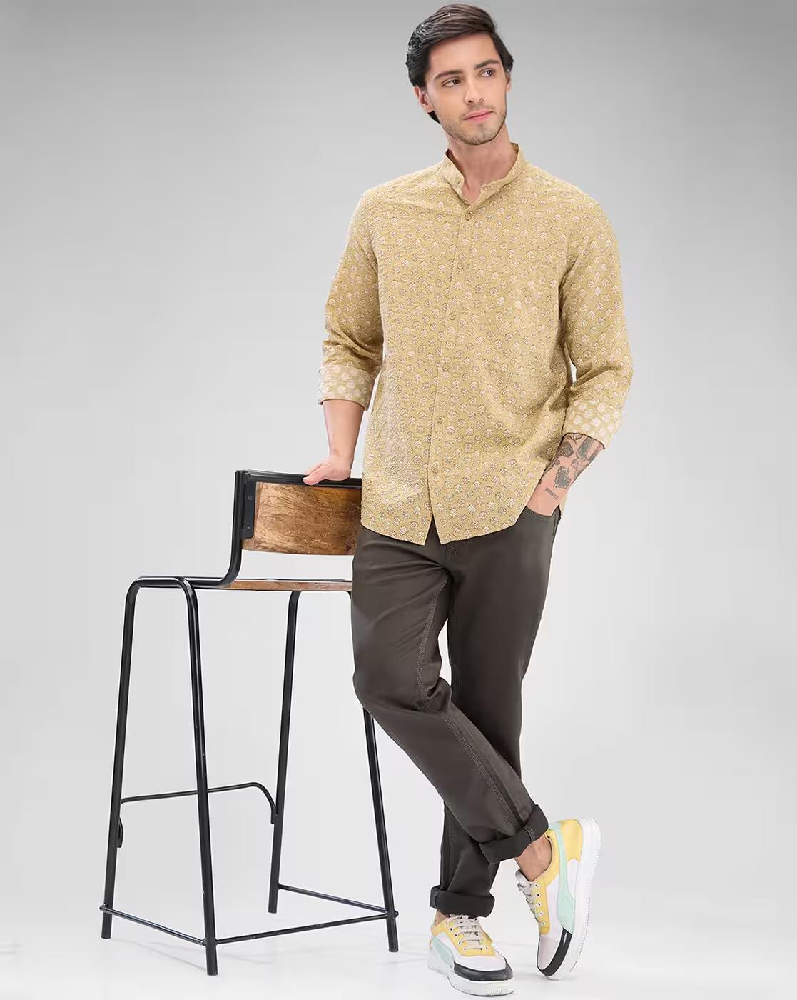 Men Printed Slim Fit Shirt with Patch Pocket