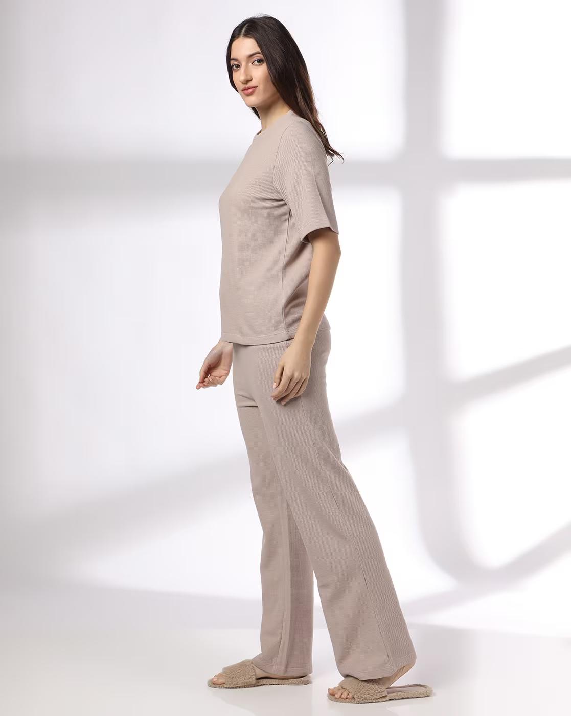 Women Waffle-Knit T-Shirt & Pyjamas Set
