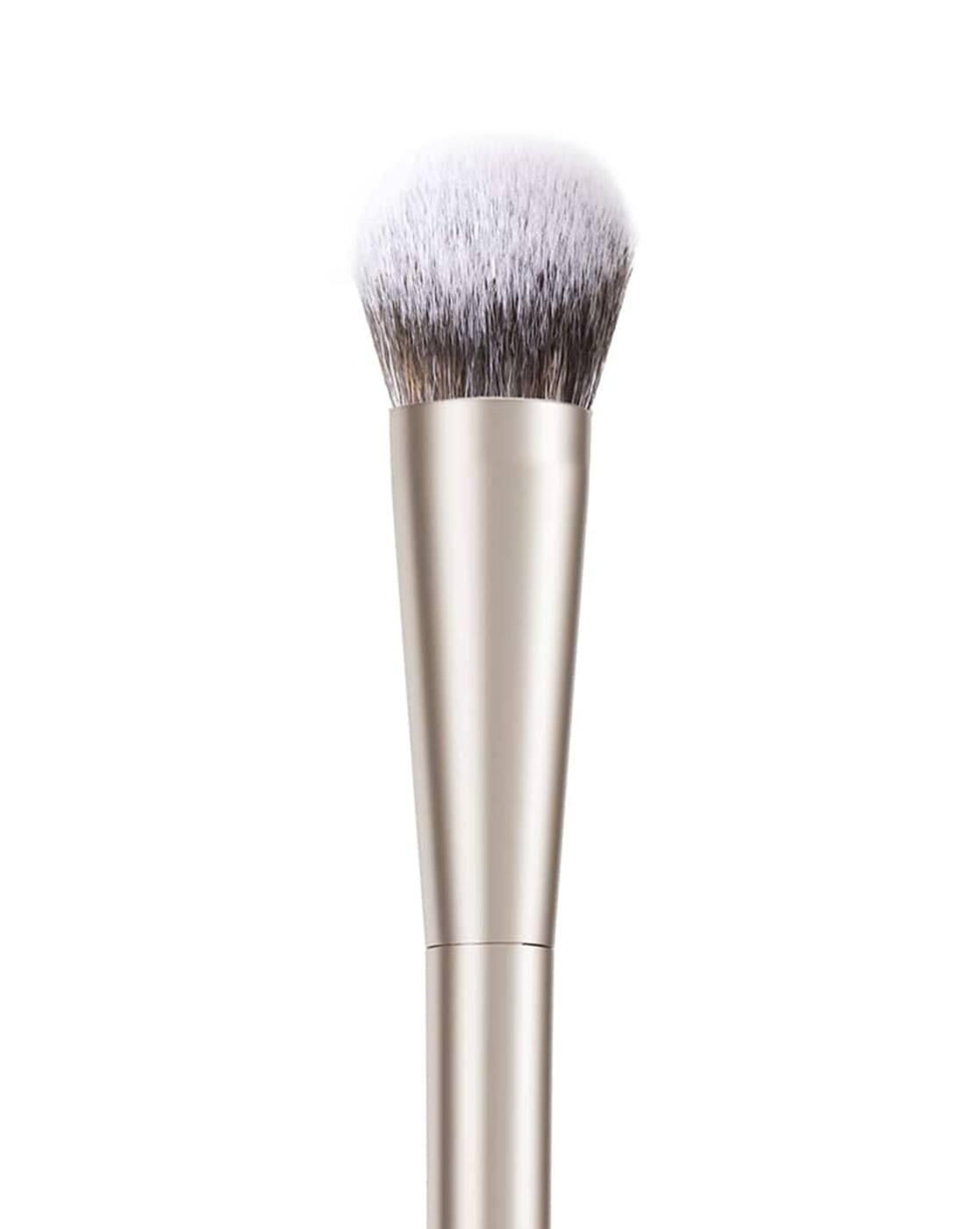 S13 Small Concealer Brush Kitten Paw Shape allows Precision Coverage Ideal for Inner Corners