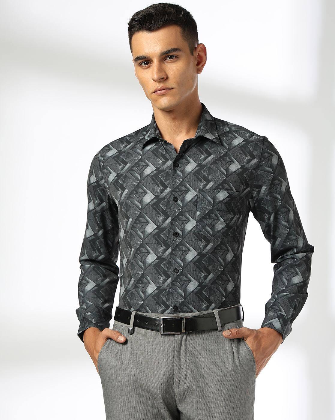 Men Printed Slim Fit Shirt with Patch Pocket
