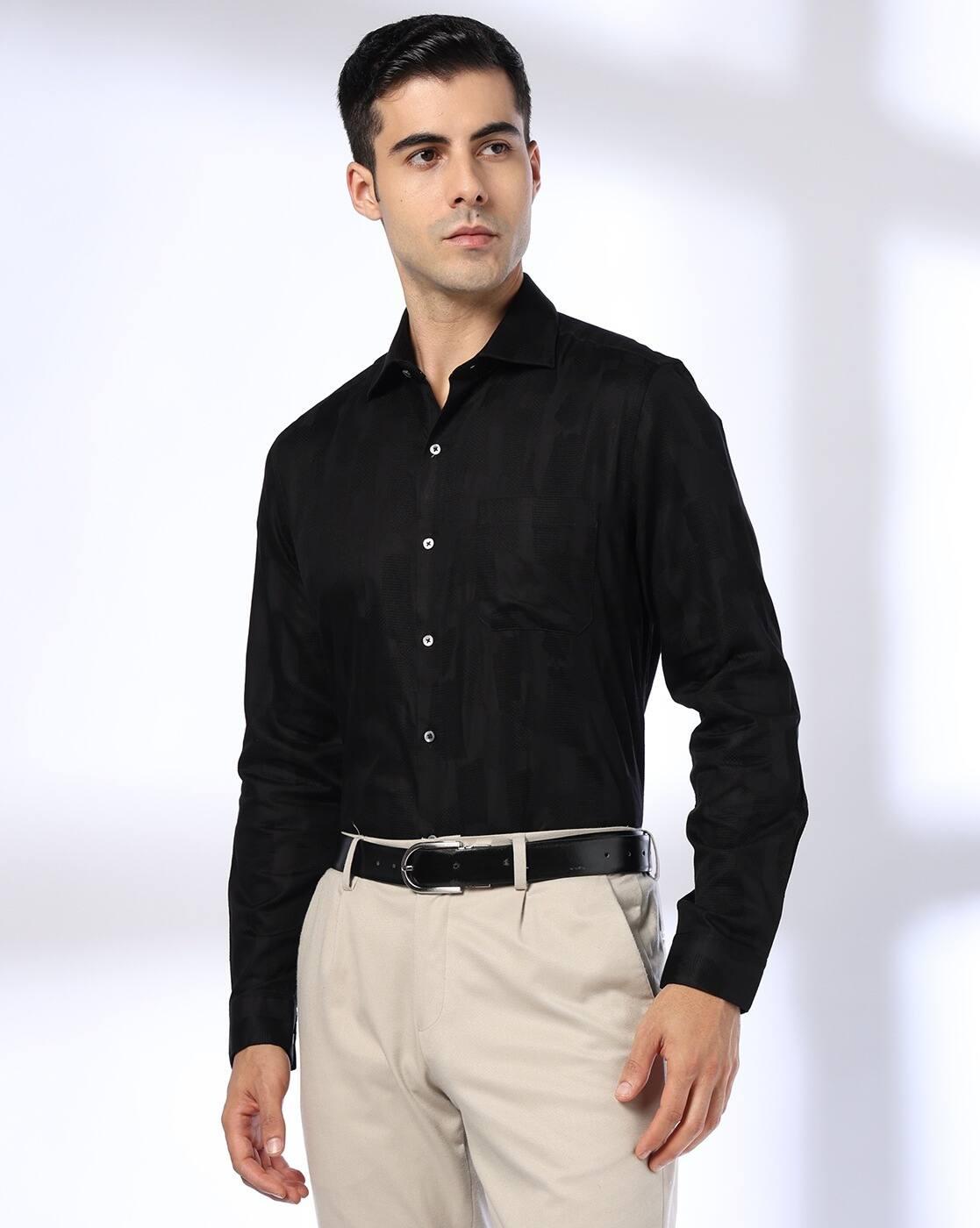 Men Slim Fit Shirt with Patch Pocket