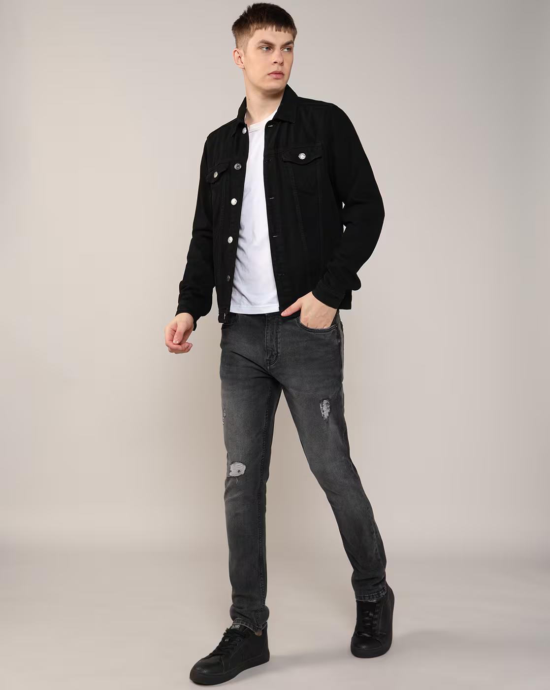 Men Lightly Washed Distressed Straight Fit Jeans