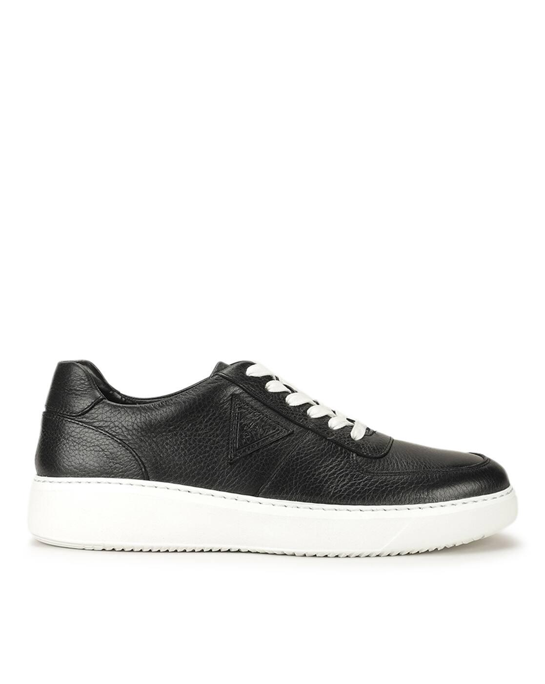 Men Low-Top Lace-Up Sneakers