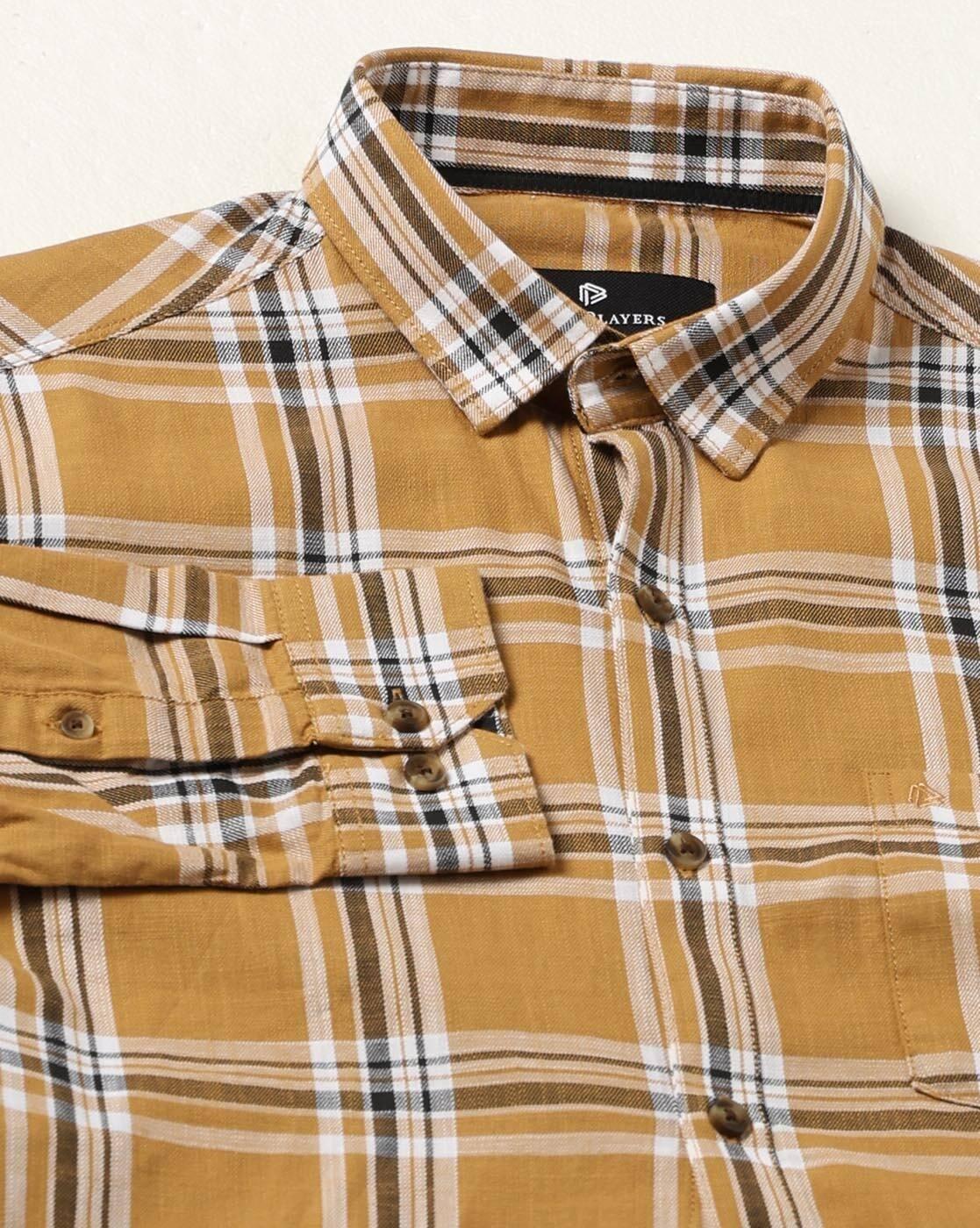 Men Checked Slim Fit Shirt with Patch Pocket