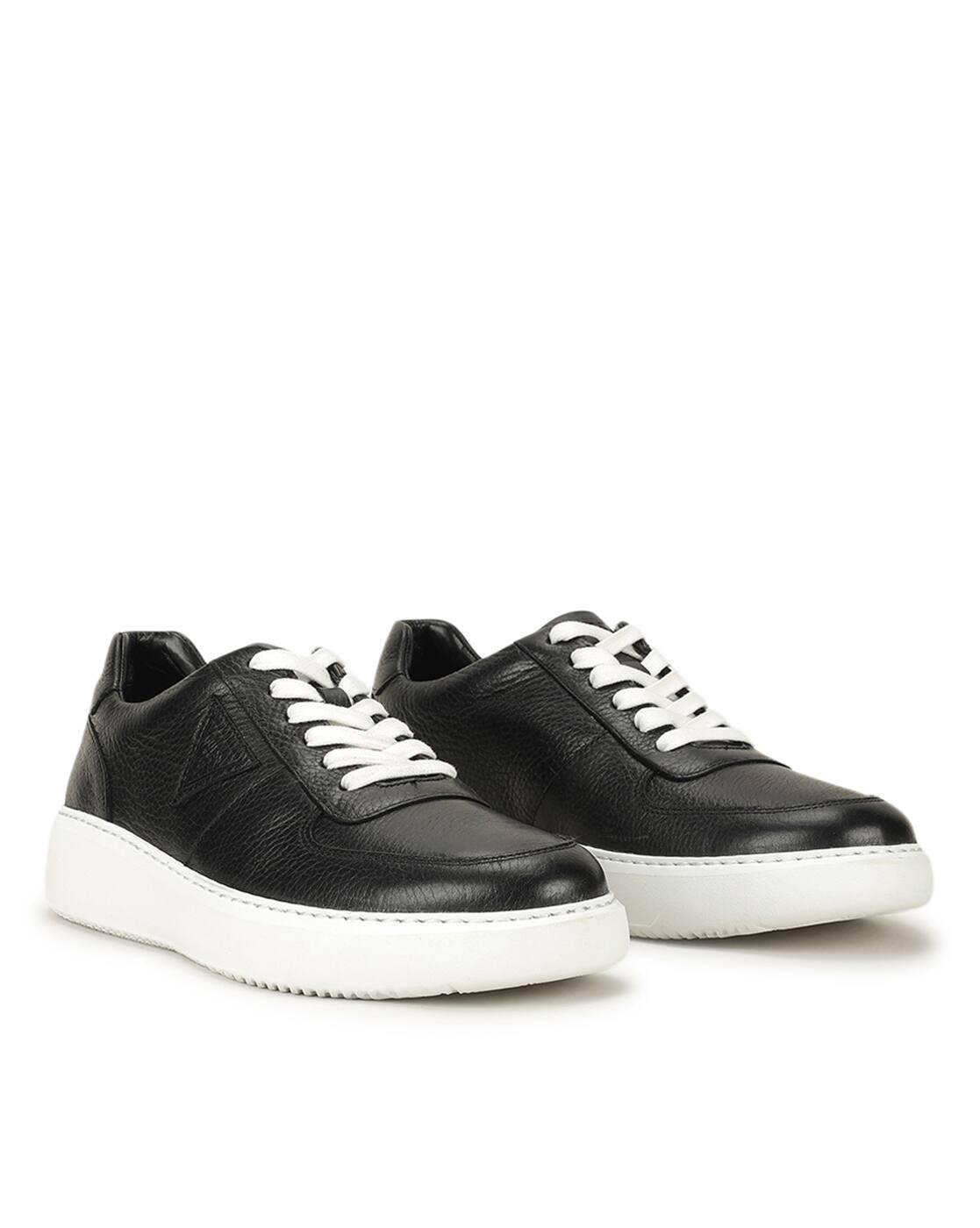 Men Low-Top Lace-Up Sneakers