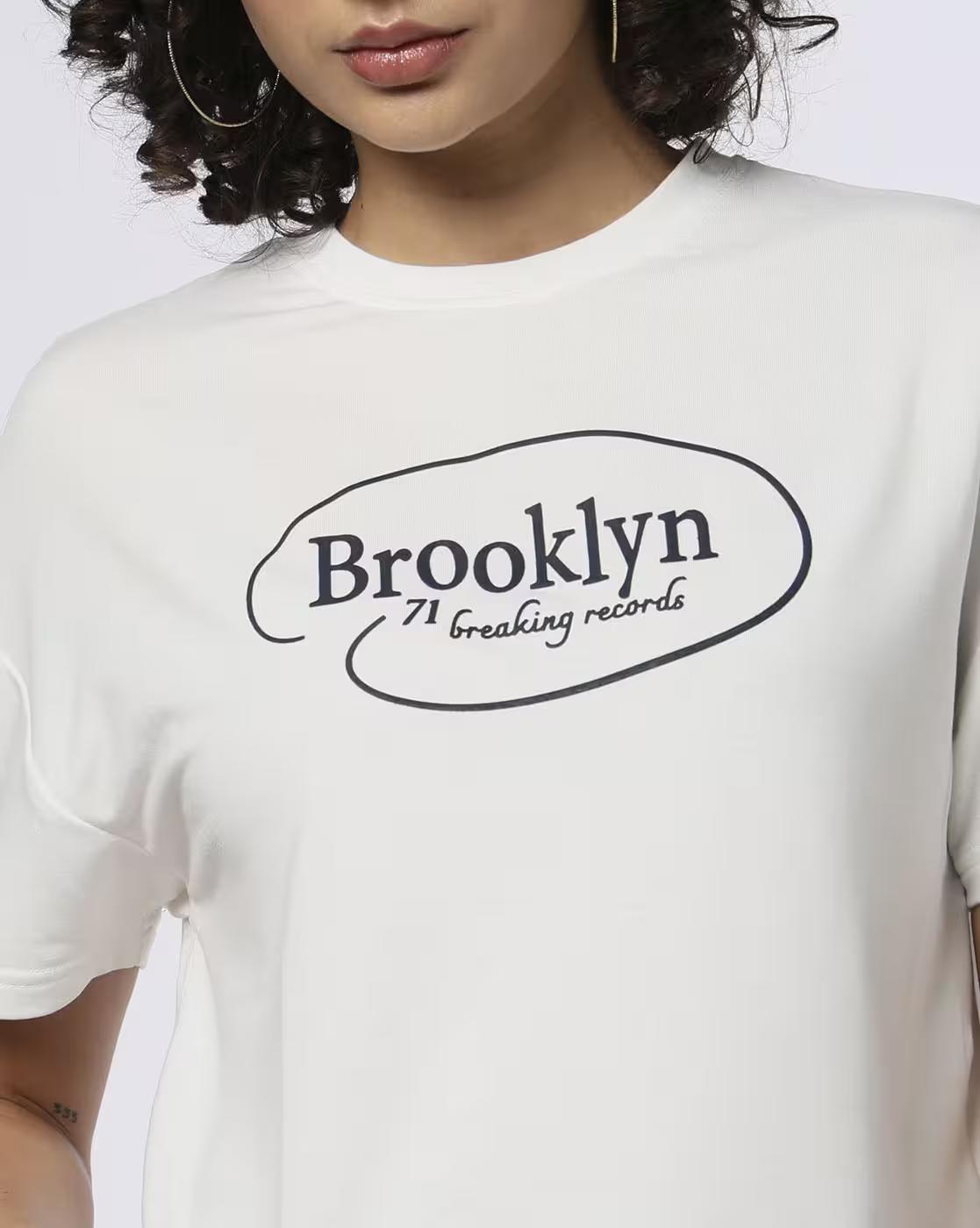 Women Brand Print Boxy Fit Crew-Neck T-Shirt