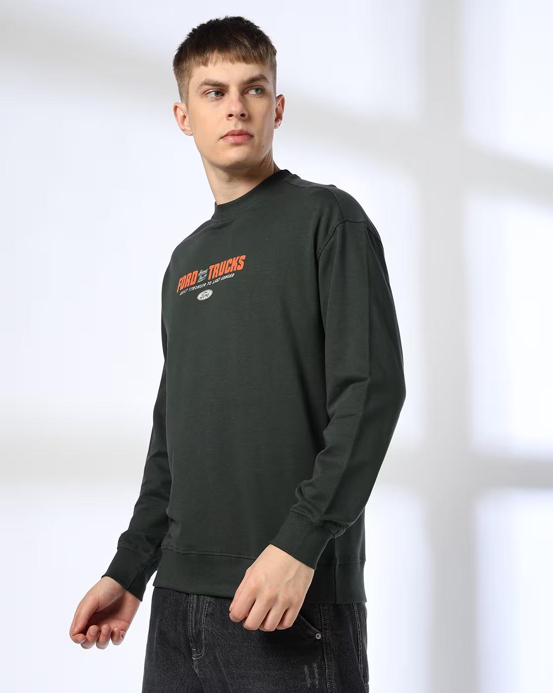 Men Typographic Print Regular Fit Sweatshirt