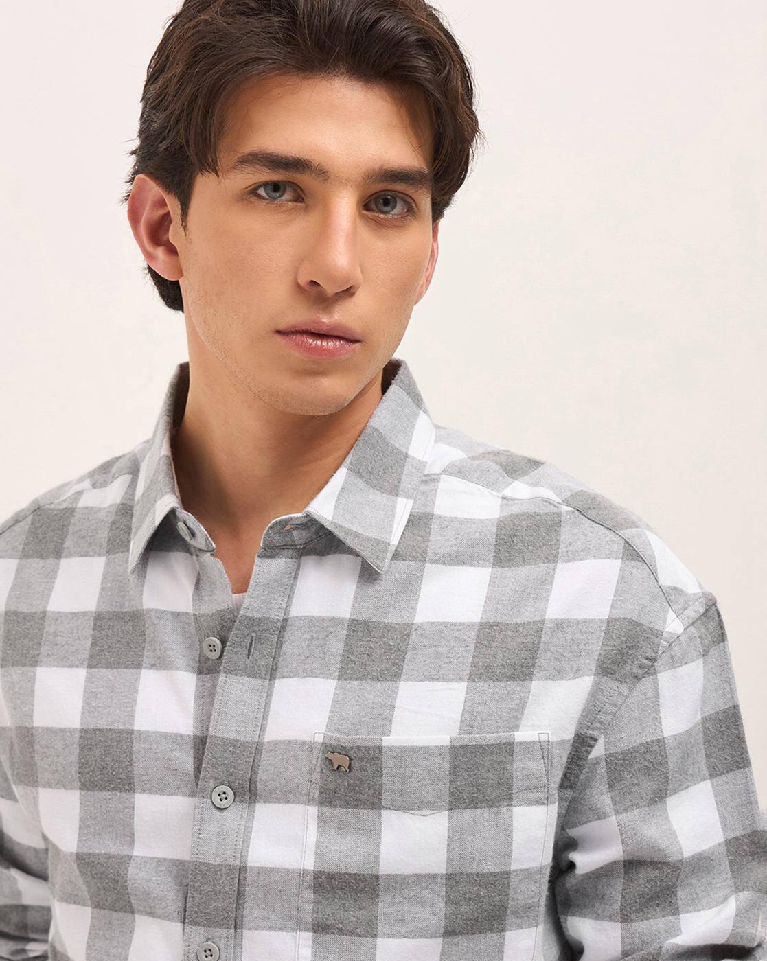 Men Checks Relaxed Fit Shirt
