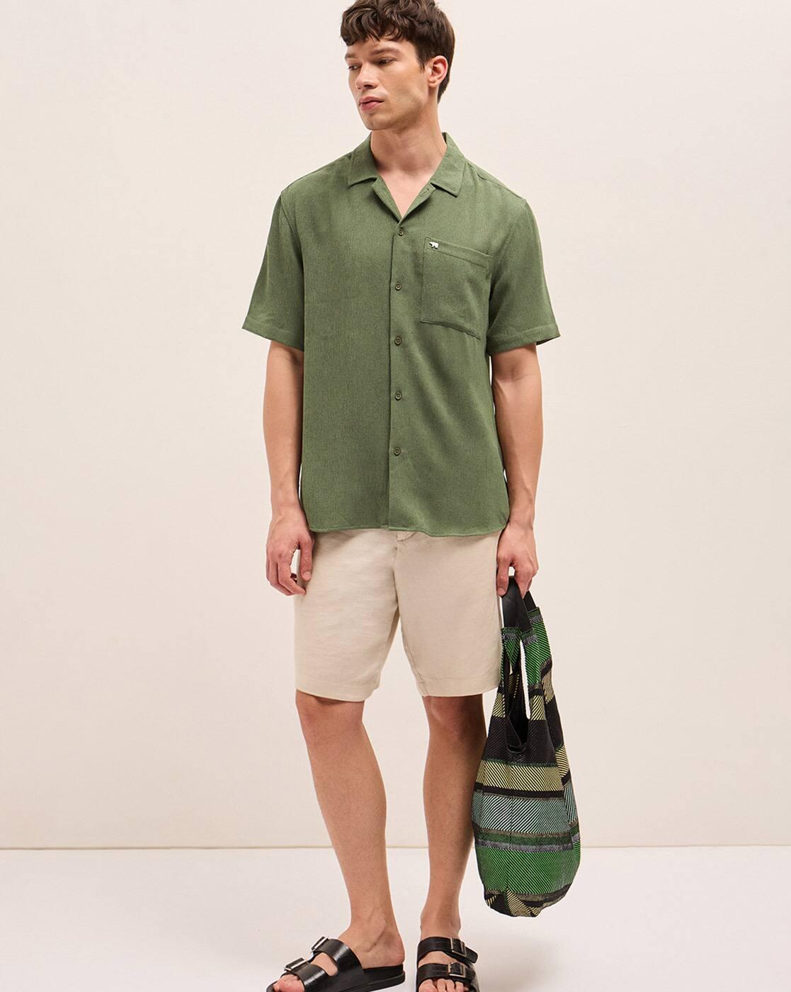 Men Textured Relaxed Fit Shirt