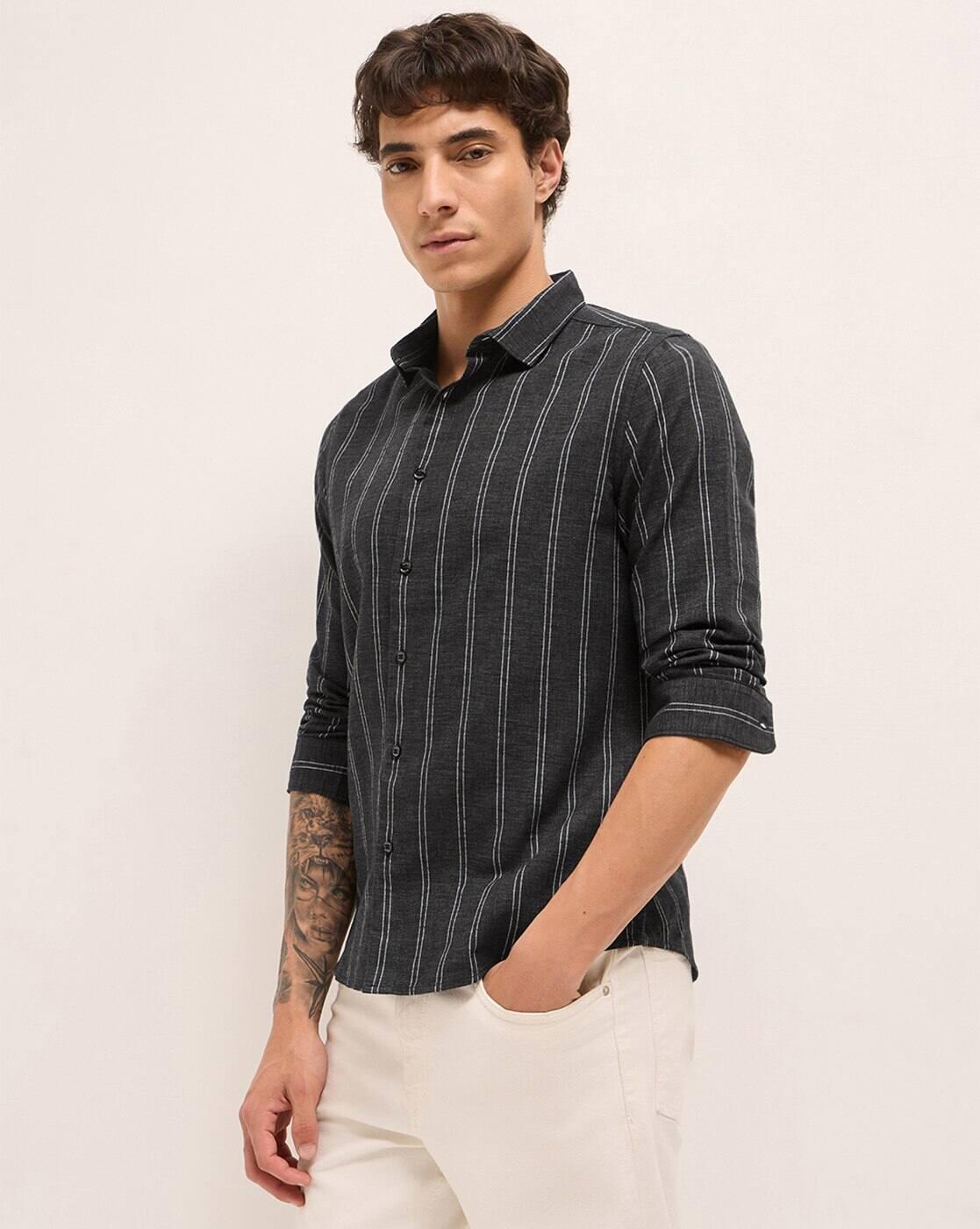 Men Spread Collar Slim Fit Shirt
