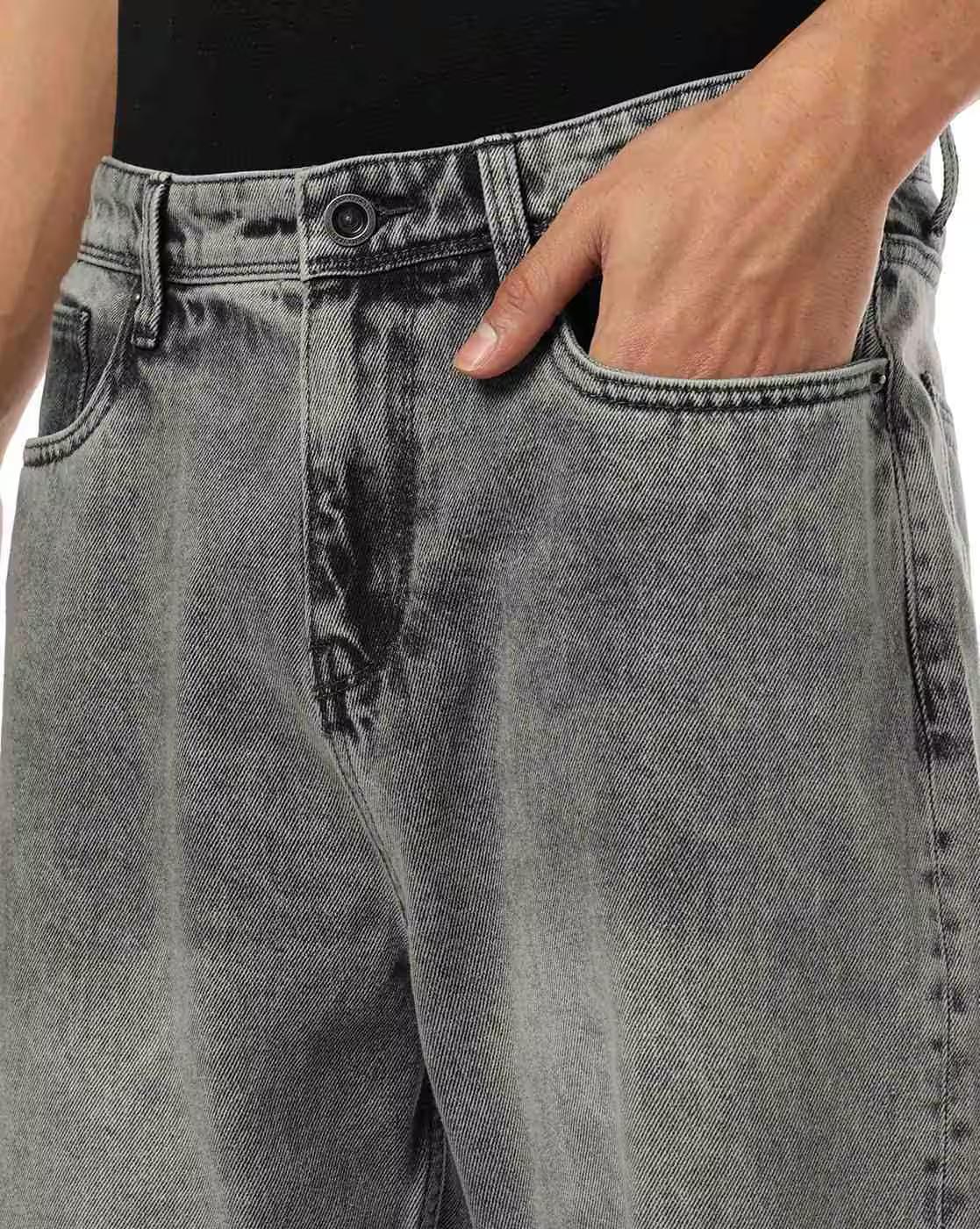 Men Lightly Washed Relaxed Fit Jeans