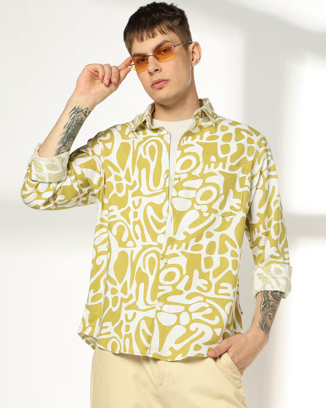 Men Printed Regular Fit Shirt with Patch Pocket