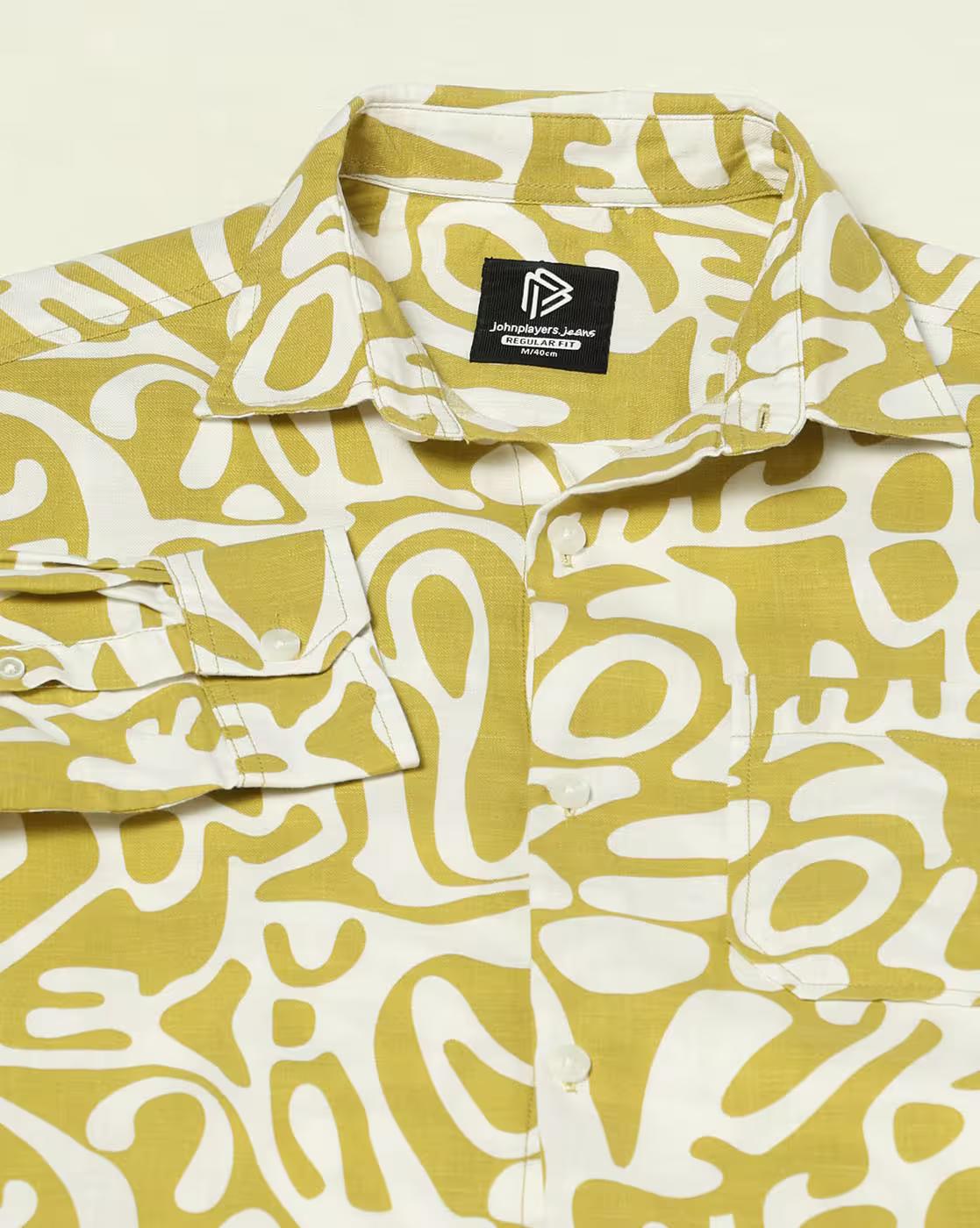 Men Printed Regular Fit Shirt with Patch Pocket