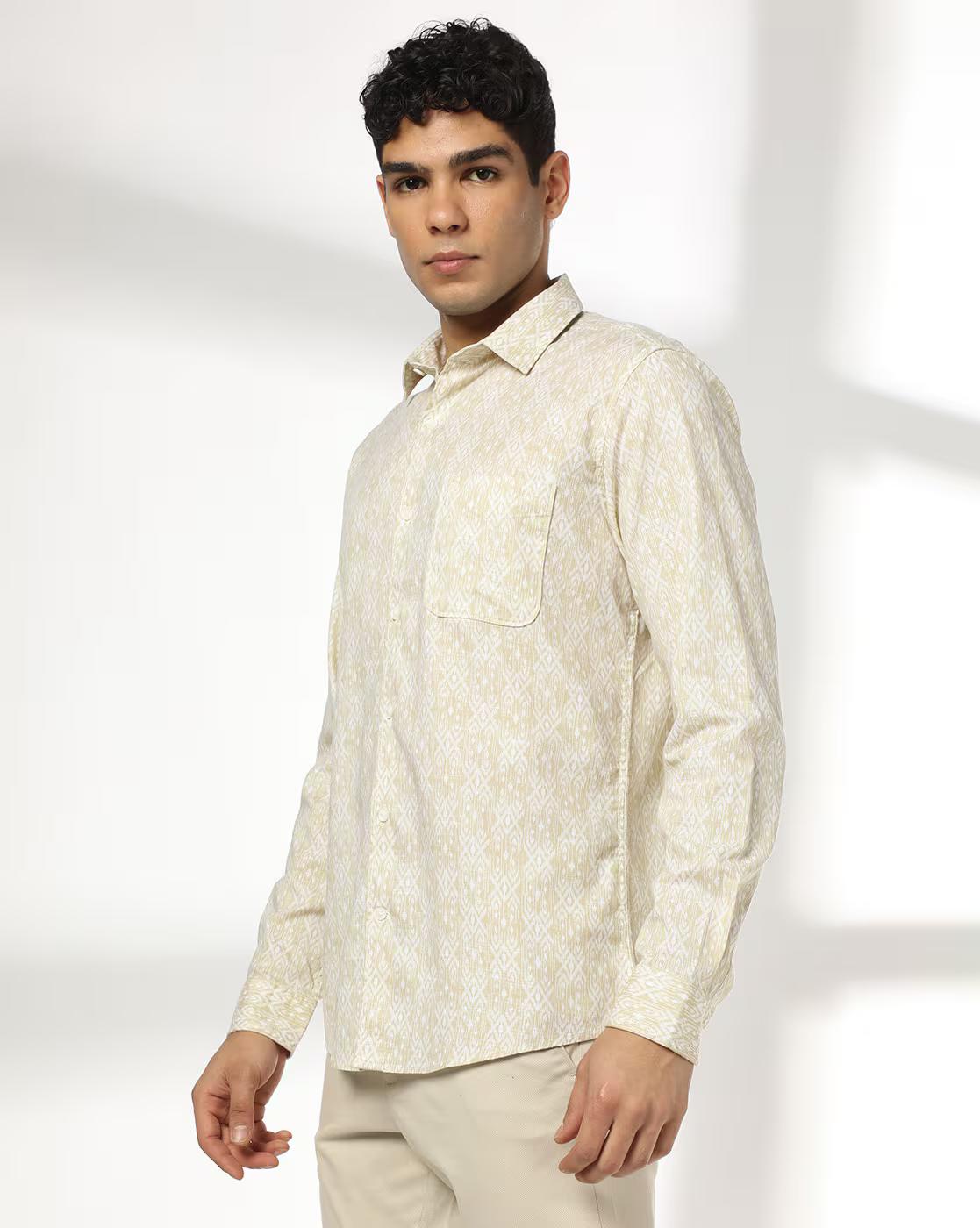 Men Printed Slim Fit Shirt with Patch Pocket