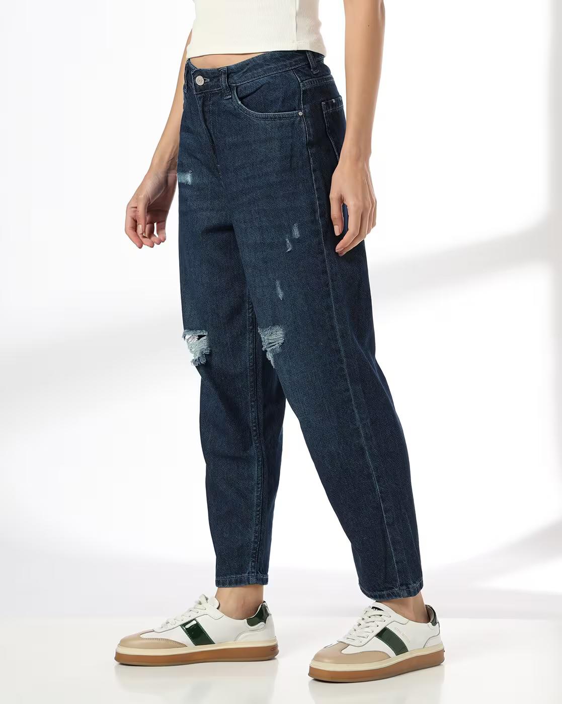 Women Lightly Washed Distressed Relaxed Fit Jeans