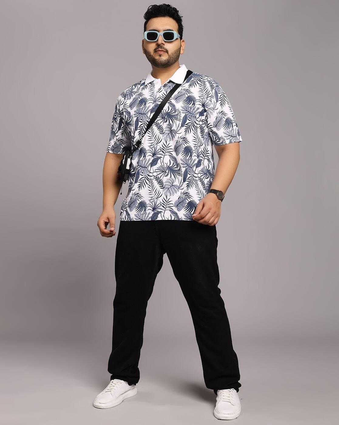 Men Leaf Print Regular Fit Polo T-Shirt with Short Sleeves