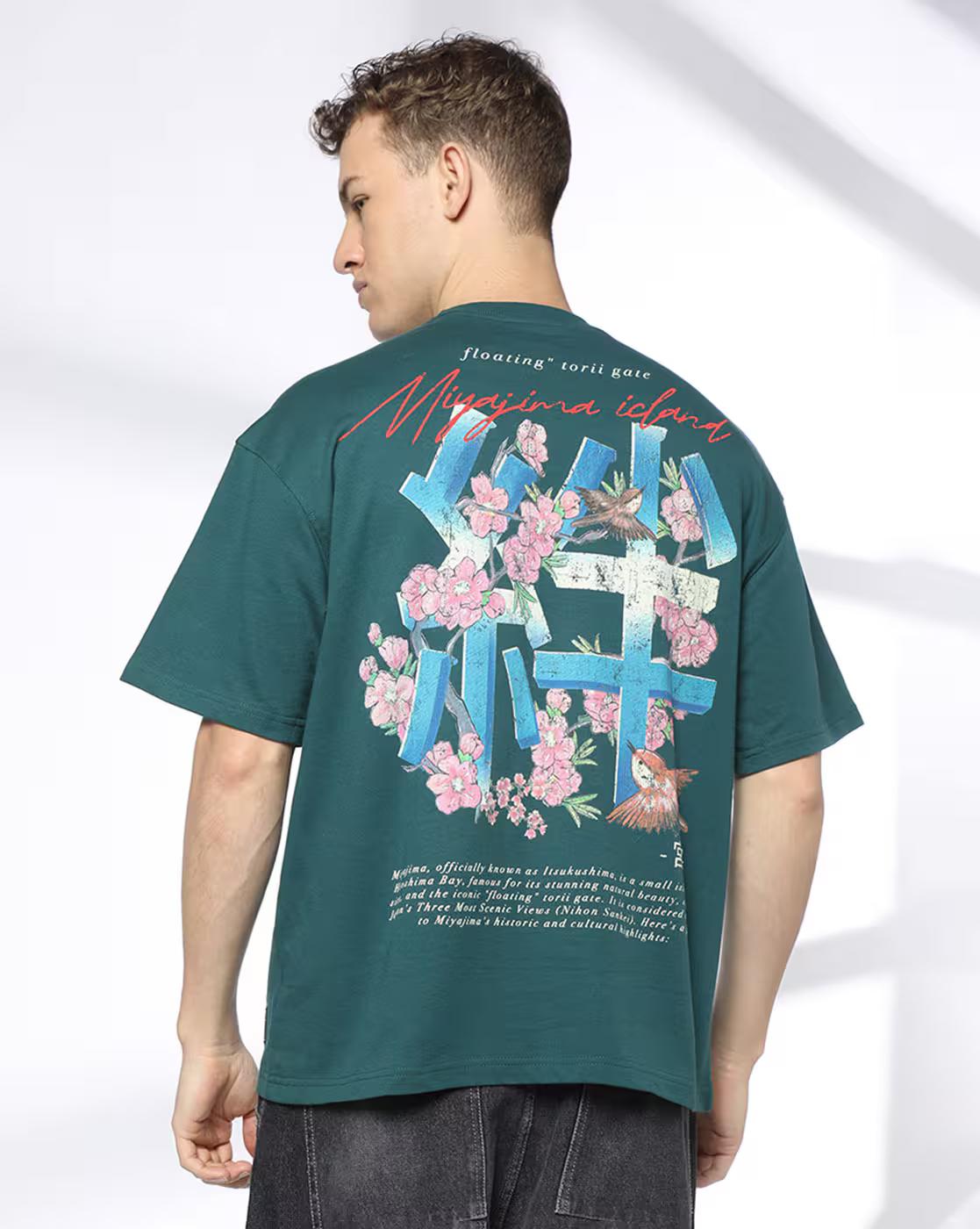 Men Graphic Print Boxy Fit Crew-Neck T-Shirt