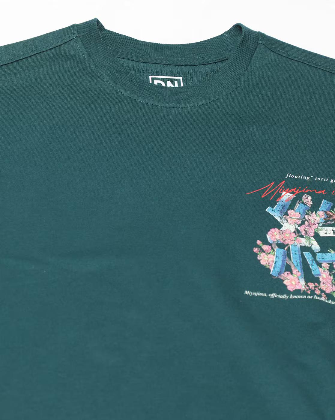 Men Graphic Print Boxy Fit Crew-Neck T-Shirt