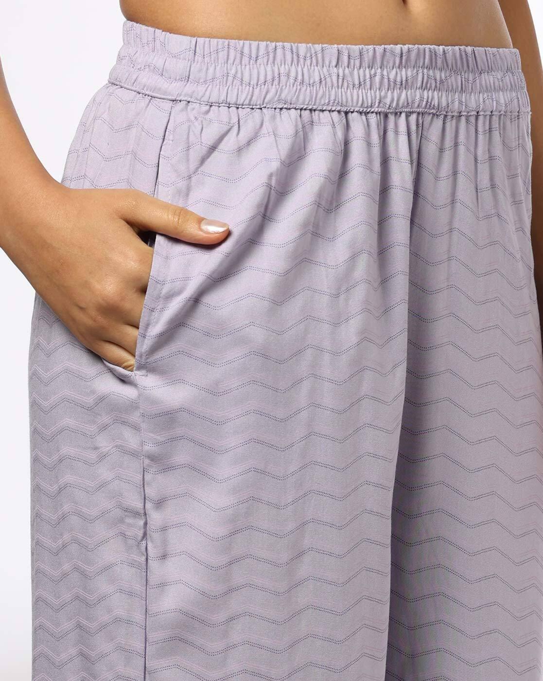 SLETCHY OUTLINE FLORAL SHAW, LAVENDER, M