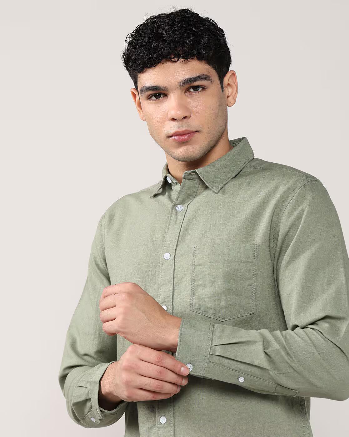 Men Patterned Regular Fit Shirt with Patch Pocket