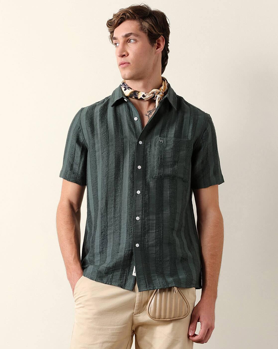 Men Spread Collar Regular Fit Shirt